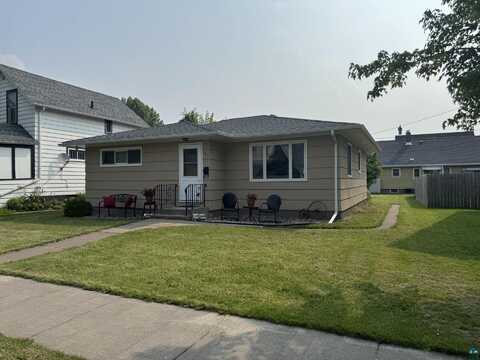 1814 Lamborn Ave, Superior, WI 54880