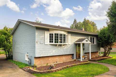 4416 Oakley St, Duluth, MN 55804