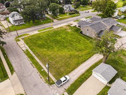 1000 1st Avenue W, Newton, IA 50208