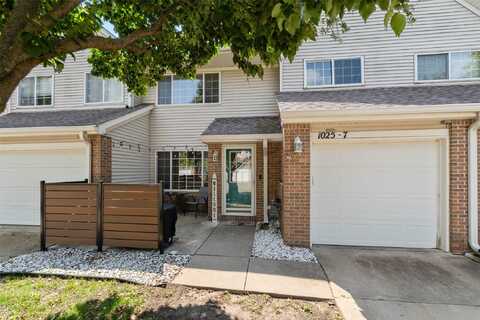 1025 68th Street unit: 7, West Des Moines, IA 50266