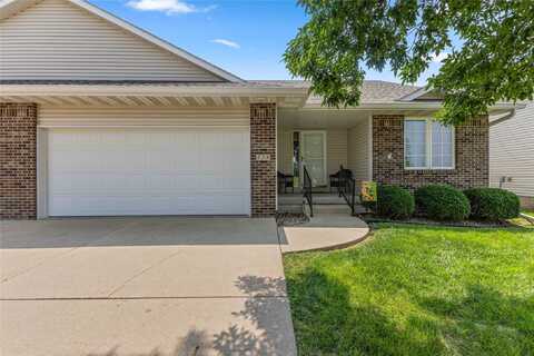 838 Lindsay Court SW, Altoona, IA 50009