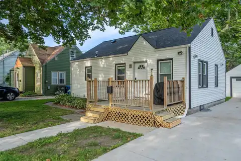 3938 1st Street, Des Moines, IA 50313