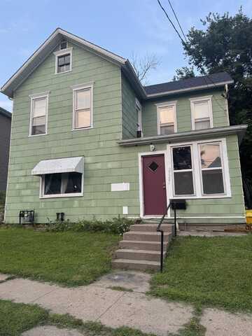 2524 Stafford, Dubuque, IA 52001