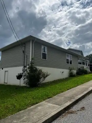 117 Deaton St, Hazard, KY 41701