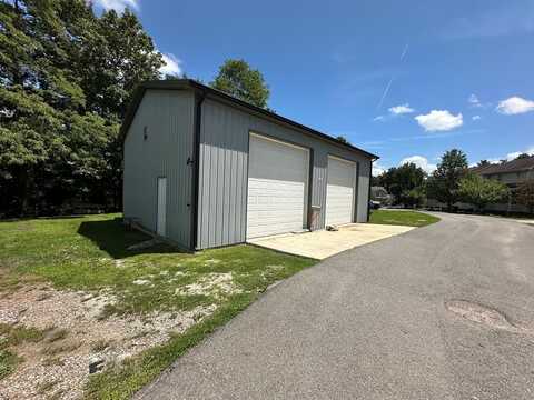 357 Saint Martins Lane, Hazard, KY 41701