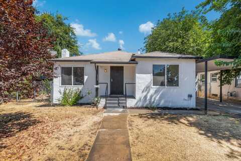 1528 Cortland Avenue W, Fresno, CA 93705