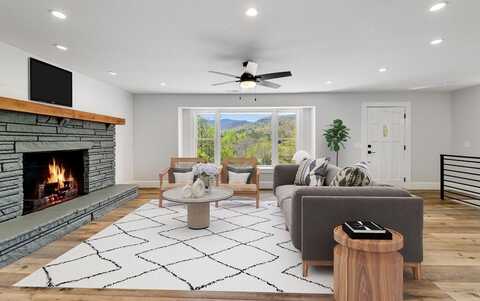 198 WELCOME LN, Otto, NC 28763