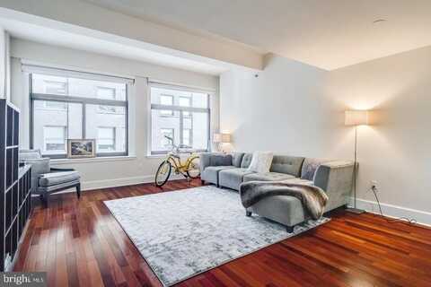 1500 CHESTNUT STREET, PHILADELPHIA, PA 19102