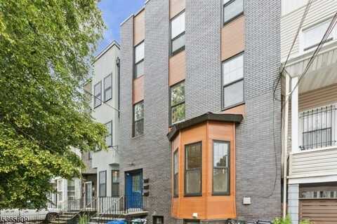 86 Prospect St, Jersey City, NJ 07307