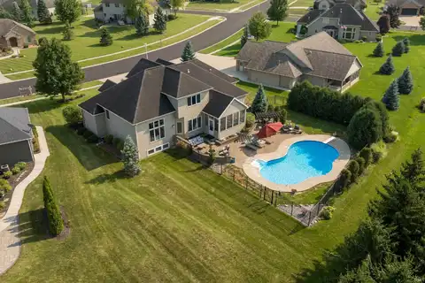 1205 N Dewey, Auburn, IN 46706