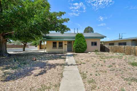 601 DALLAS Street NE, Albuquerque, NM 87108