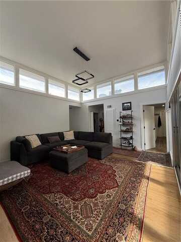 4346 Chastain Walk, Atlanta, GA 30342