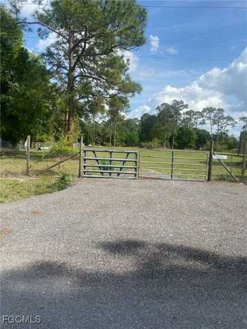 755 S Trebol St, Clewiston, FL 33440