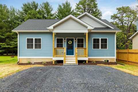 708 MARYLAND AVE, WAYNESBORO, VA 22980