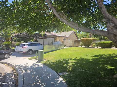 3320 Kipper Court, Lancaster, CA 93535