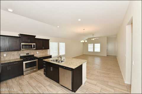 1080 Nepal Sky Street, El Paso, TX 79928