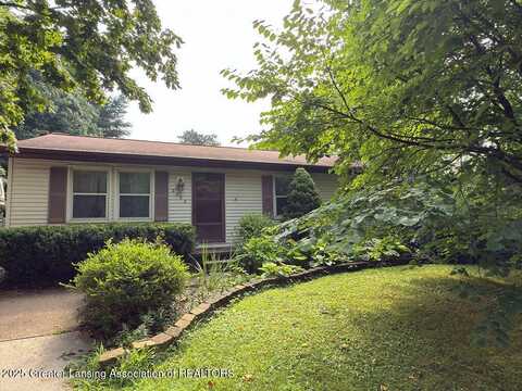 2152 Auburn Avenue, Holt, MI 48842
