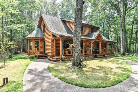 3361 HWY 70, Eagle River, WI 54521