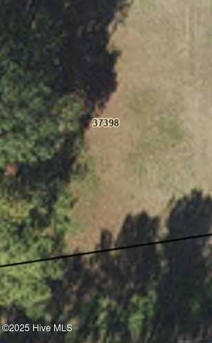 859 Nc 102 E, Ayden, NC 28513
