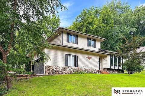 1114 Elizabeth Drive, Plattsmouth, NE 68048
