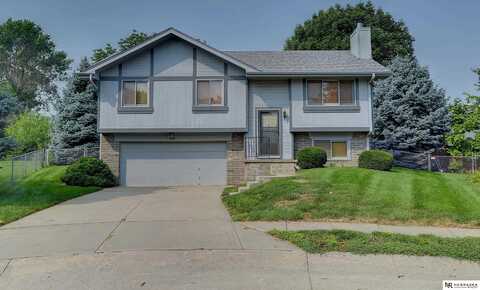 7924 Rock Creek Circle, Omaha, NE 68138