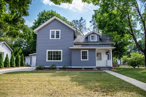 425 Chestnut Street, Dowagiac, MI 49047