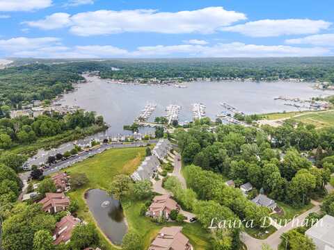Mariners Cove, Douglas, MI 49406
