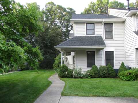 124 A Elizabeth, Saugatuck, MI 49453
