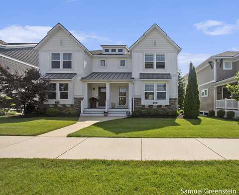 4728 Macatawa Legends Boulevard, Holland, MI 49424