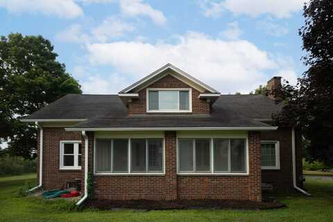 5696 E W Avenue, Vicksburg, MI 49097