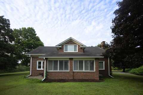 5696 E W Avenue, Vicksburg, MI 49097