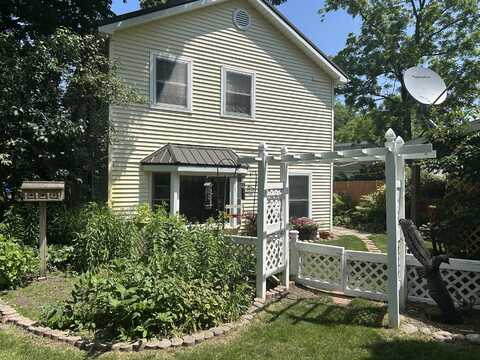 9163 Rush Street, Clarksville, MI 48815