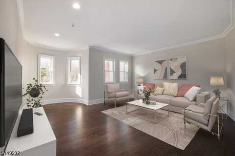 174 Main St, Madison, NJ 07940
