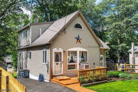 326 Elmira Trl, Hopatcong, NJ 07843