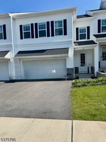 22 Ventura Dr, East Hanover, NJ 07932