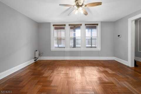 299 Vassar Ave, Newark, NJ 07112