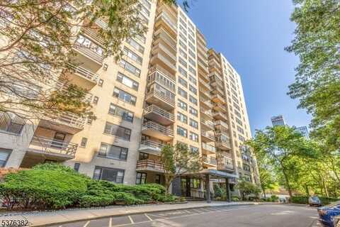 201 Saint Pauls Ave, Jersey City, NJ 07306