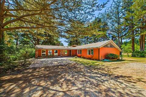 2761 Hillside Drive, Fortuna, CA 95540