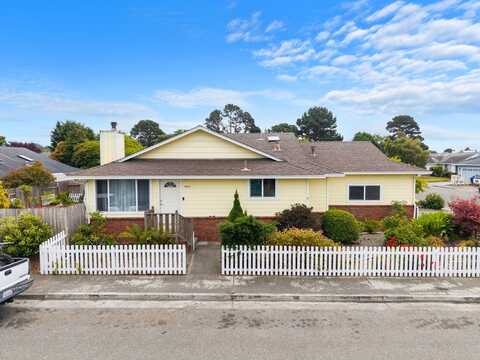 1865 Manzanita Street, McKinleyville, CA 95519