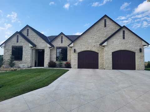 907 Veranda Circle, McPherson, KS 67460