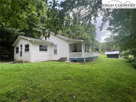 530 N Fork New River Road, Lansing, NC 28643