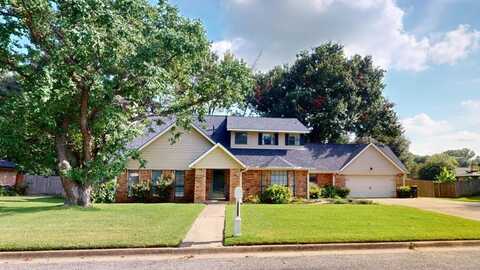 908 Rolling Dr, Athens, TX 75751