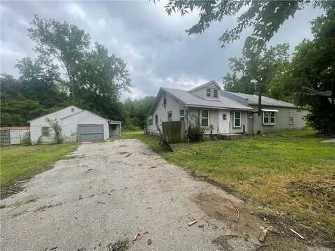 5851 Barnes Avenue, Kansas City, MO 64119