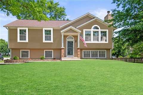1302 Huntington Lane, Greenwood, MO 64034