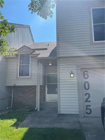 6025 N Kansas Avenue, Gladstone, MO 64119