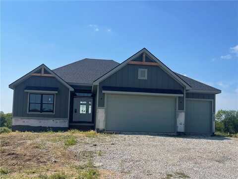 12160 N Tracy Avenue, Kansas City, MO 64165
