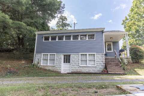 1202 S LEE HIGHWAY ACCESS RD, LEXINGTON, VA 24450