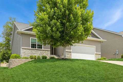 2007 Dempster Dr, Coralville, IA 52241