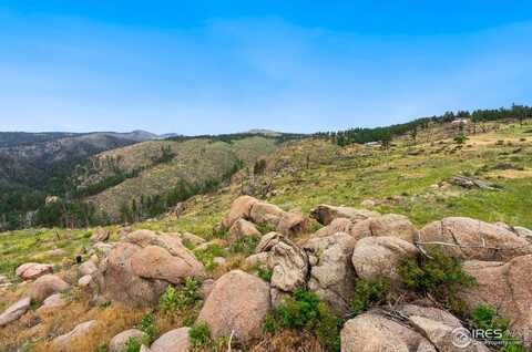 865 Redstone Dr, Bellvue, CO 80512