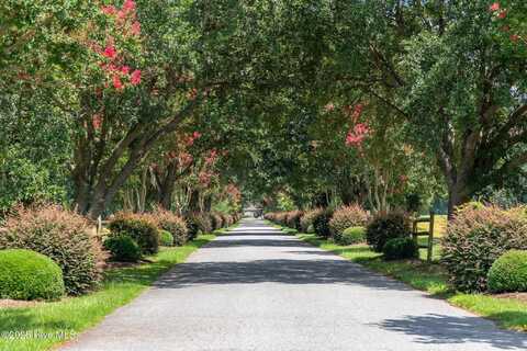 400 Island Drive, Chocowinity, NC 27817